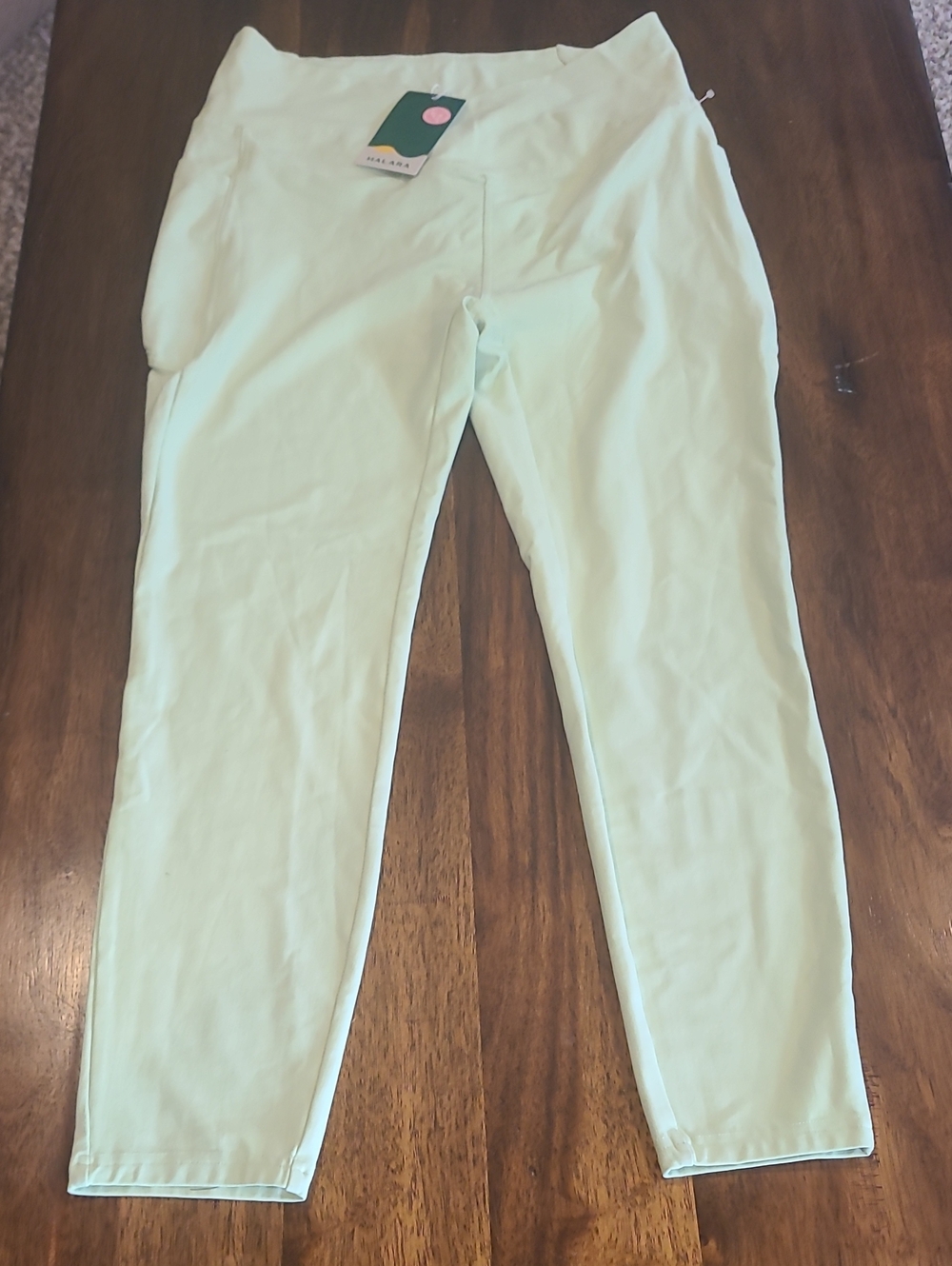 Halara Cloud9™ High Waisted Leggings With Pockets Size Large NEW